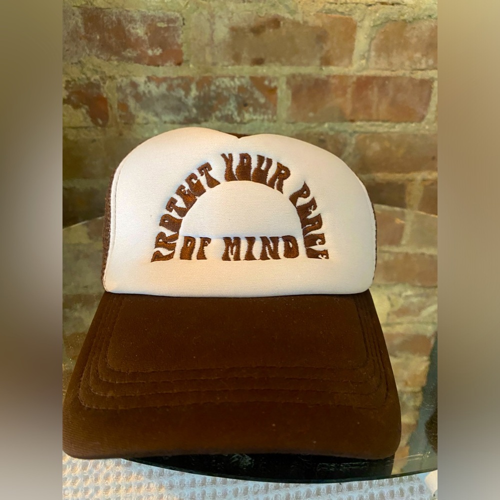 TRUCKER HAT